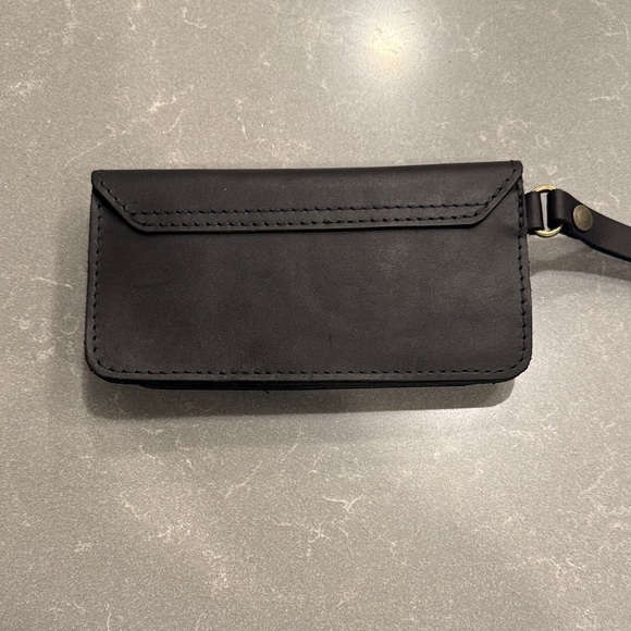 Portland Leather Black Wallet - Picture 10 of 10